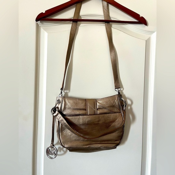 Michael Kors Rich Gold Shoulder Bag with Dust Bag - Picture 3 of 16